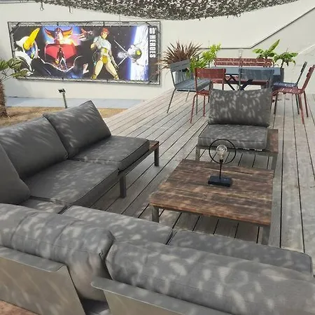 Holiday home Pour 8 Personnes Avec A 1 Km De La *